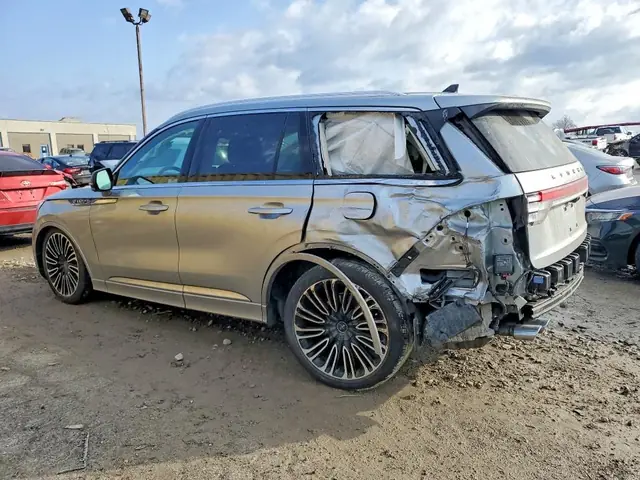 PORSCHE MACAN 2019 photo 2