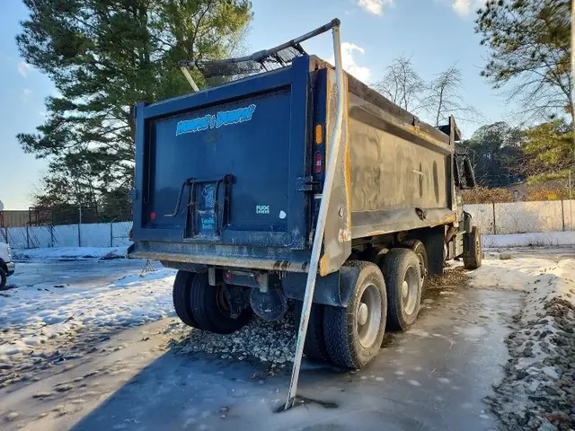 GMC SAVANA 2022 photo 4