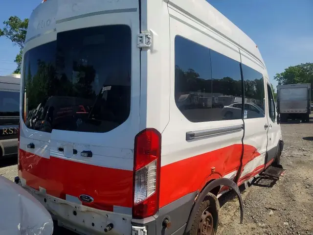 FORD ECONOLINE 2024 photo 3