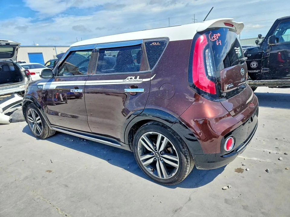 KIA SOUL 2017 photo 2