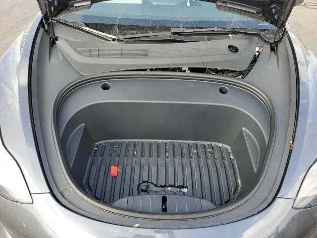 MERCEDES-BENZ C 2023 photo 11