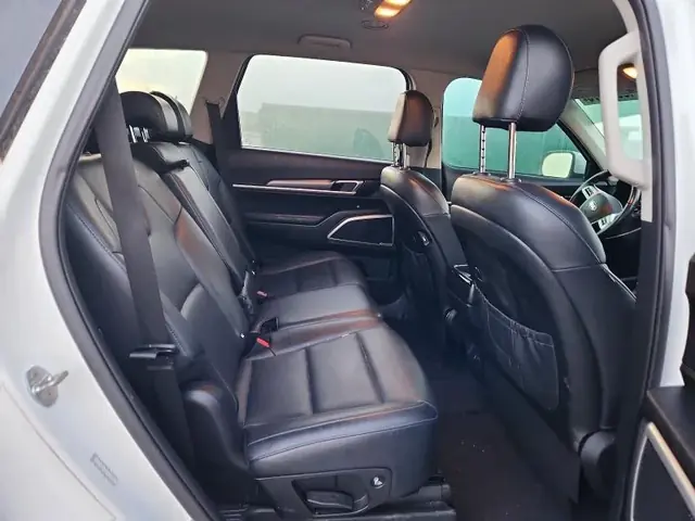 TOYOTA PRIUS 2024 photo 10