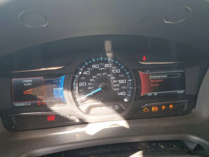 TOYOTA COROLLA 2022 photo 9