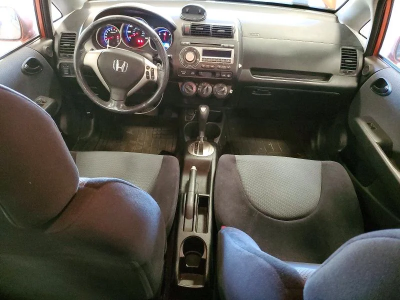 TOYOTA TUNDRA 2021 photo 8