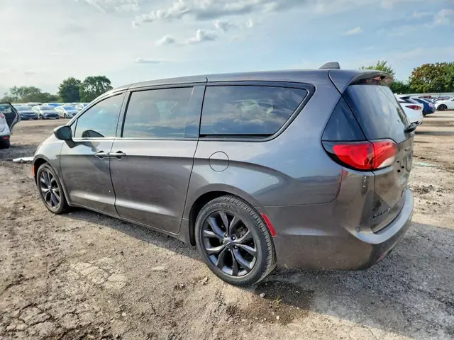CHEVROLET MALIBU 2025 photo 2