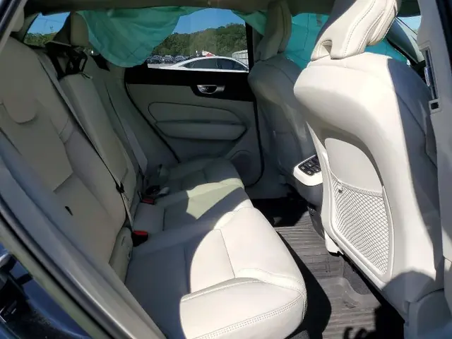 CHRYSLER TOWN & COUNTRY 2005 photo 10