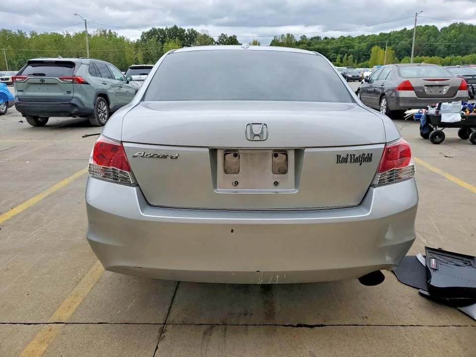 HYUNDAI ELANTRA 2017 photo 6