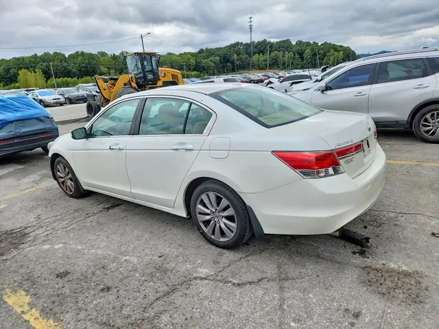 TESLA MODEL 3 2023 photo 2