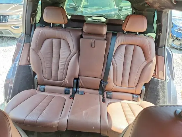 TOYOTA AVALON 2015 photo 9