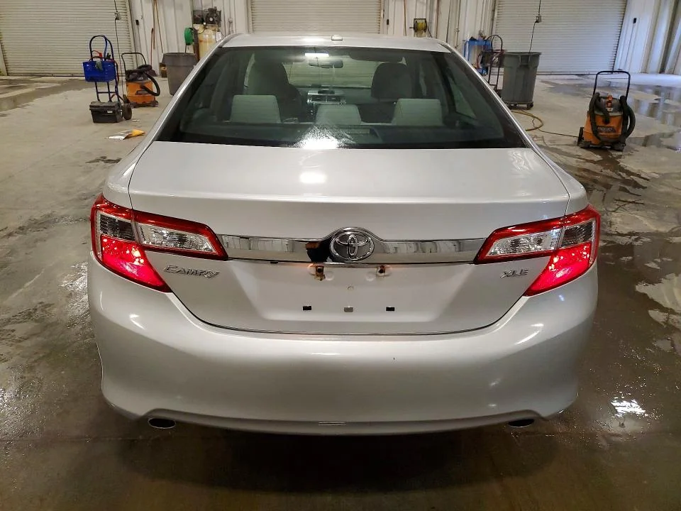 TOYOTA CAMRY 2014 photo 6