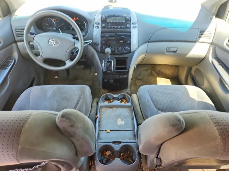 TOYOTA SIENNA 2006 photo 8