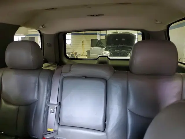 GMC YUKON 2003 photo 10