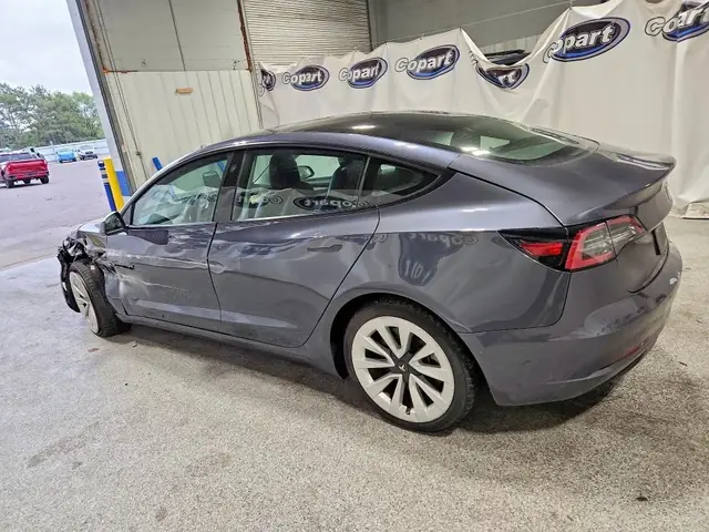 TESLA MODEL 3 2022 photo 2