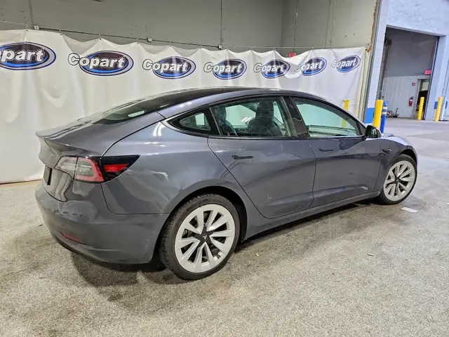 TESLA MODEL 3 2022 photo 3