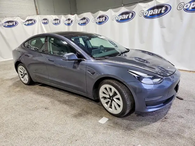 TESLA MODEL 3 2022 photo 4