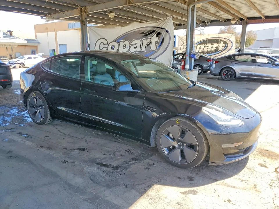 TESLA MODEL 3 2022 photo 4