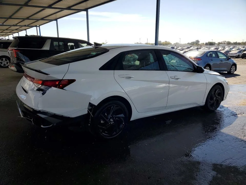 HYUNDAI ELANTRA 2026 photo 3