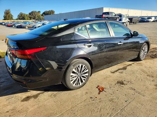 NISSAN ALTIMA 2023 photo 3