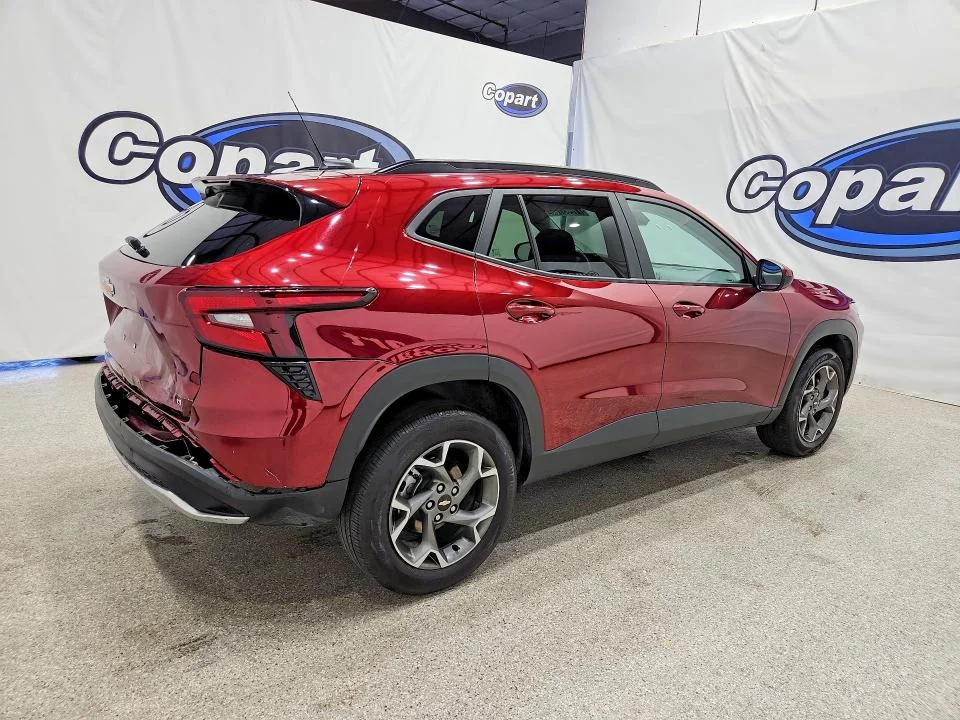 CHEVROLET TRAX 2025 photo 3