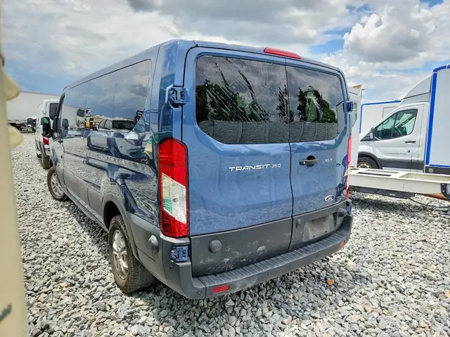 FORD TRANSIT 2024 photo 2
