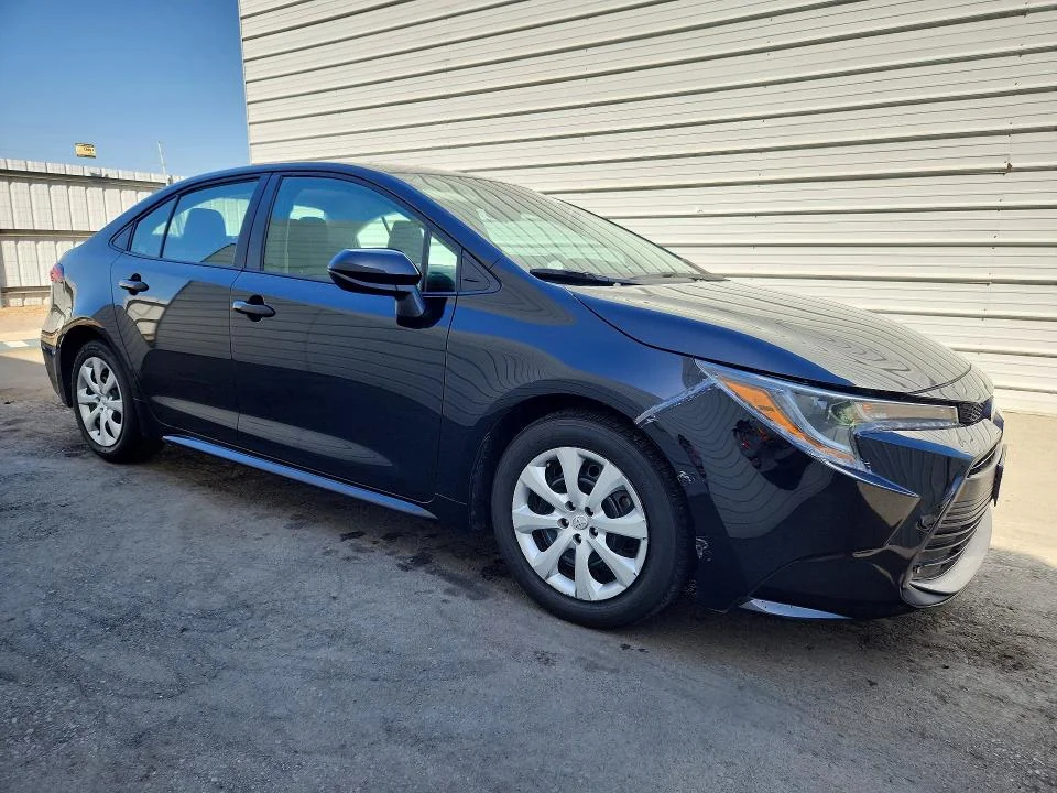 TOYOTA COROLLA 2025 photo 4