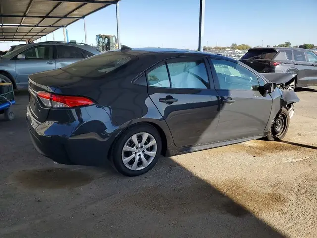 TOYOTA COROLLA 2025 photo 3