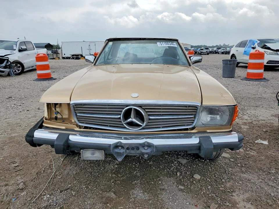 MERCEDES-BENZ 380 1982 photo 5
