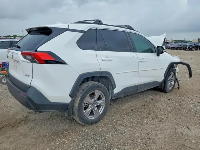 TOYOTA RAV4 2022 photo 3