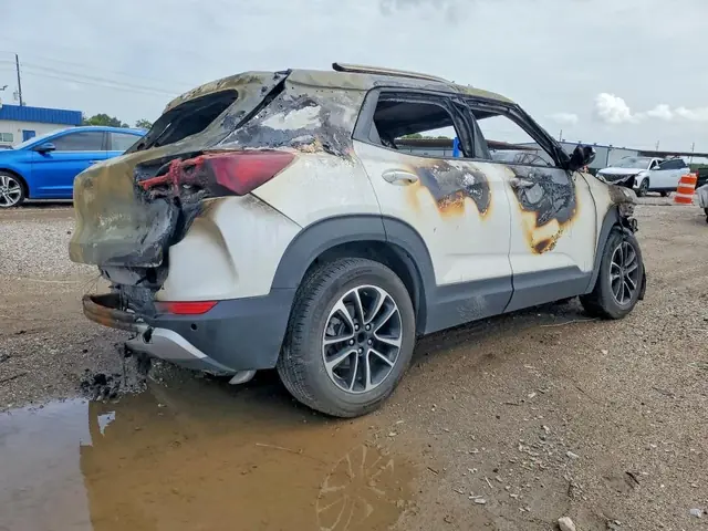 CHEVROLET TRAILBLAZER 2024 photo 3