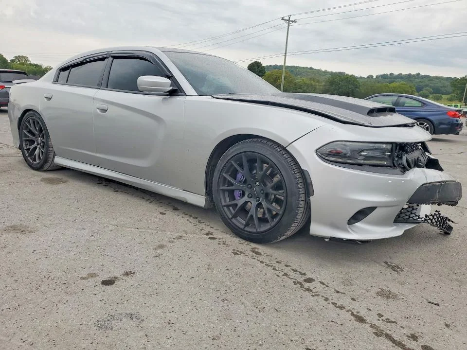 DODGE CHARGER 2019 photo 4