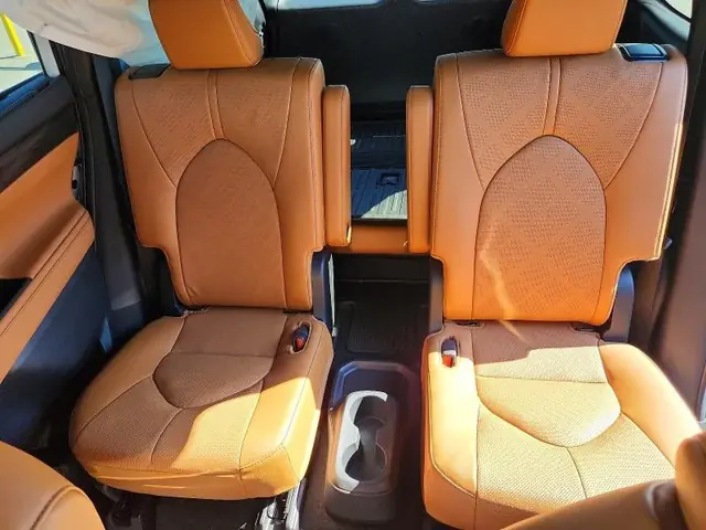 TOYOTA HIGHLANDER 2026 photo 10