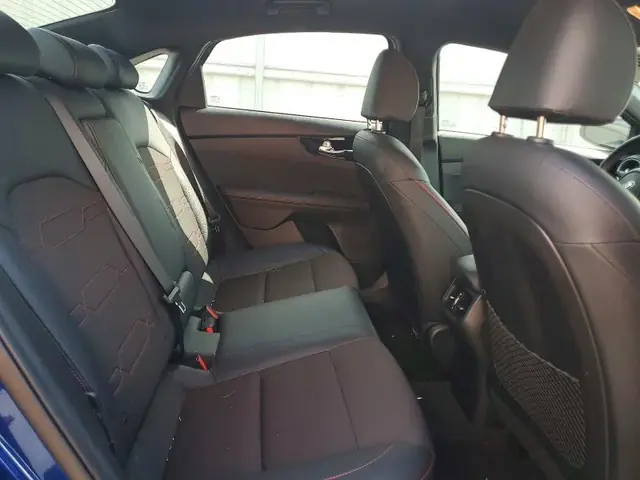 KIA FORTE 2021 photo 10