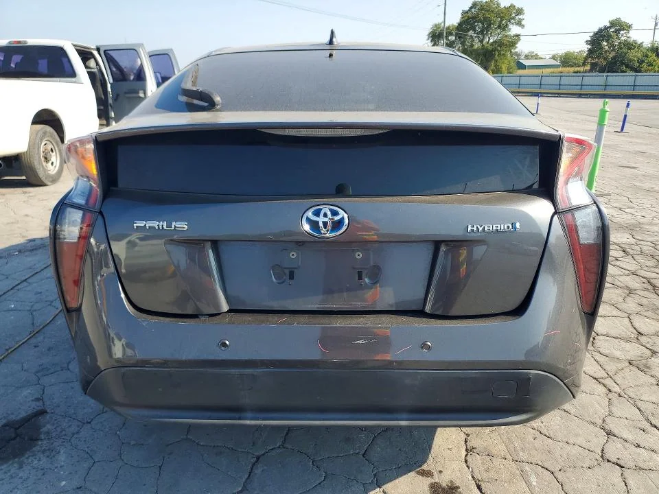 TOYOTA PRIUS 2017 photo 6