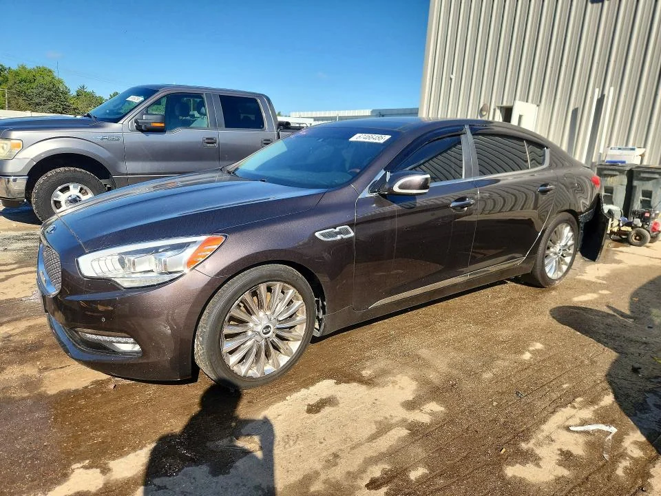 KIA K900 2015 — REAR END