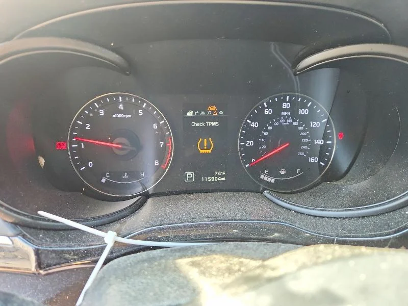 KIA K900 2015 photo 9