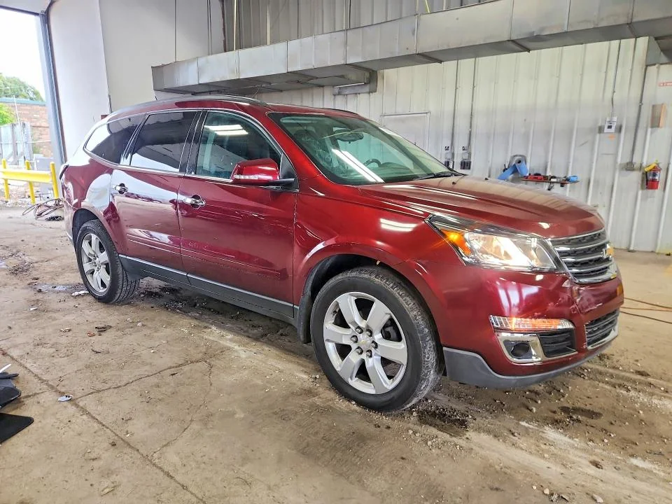 CHEVROLET TRAVERSE 2017 photo 4
