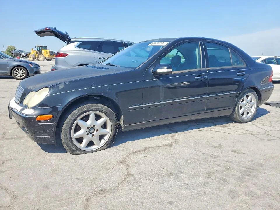 MERCEDES-BENZ C 2003 — UNDERCARRIAGE