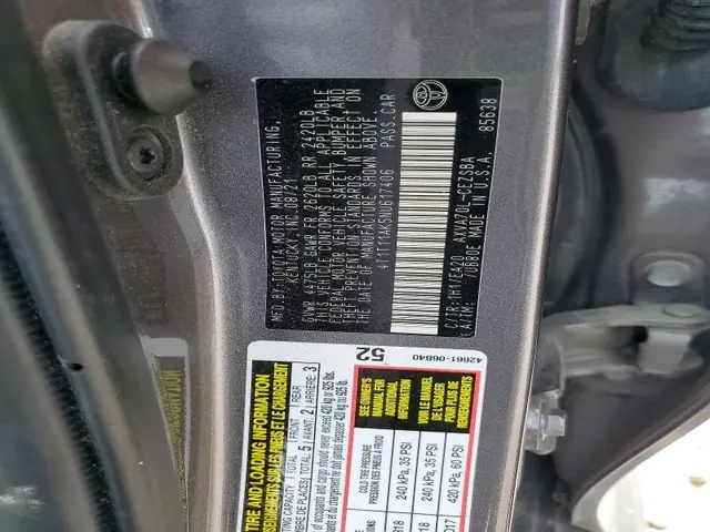 TOYOTA CAMRY 2022 photo 13