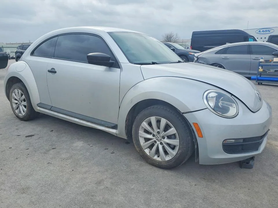 VOLKSWAGEN BEETLE 2016 photo 4