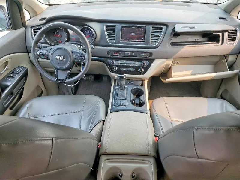 KIA SEDONA 2015 photo 8