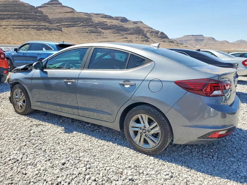 HYUNDAI ELANTRA 2019 photo 2