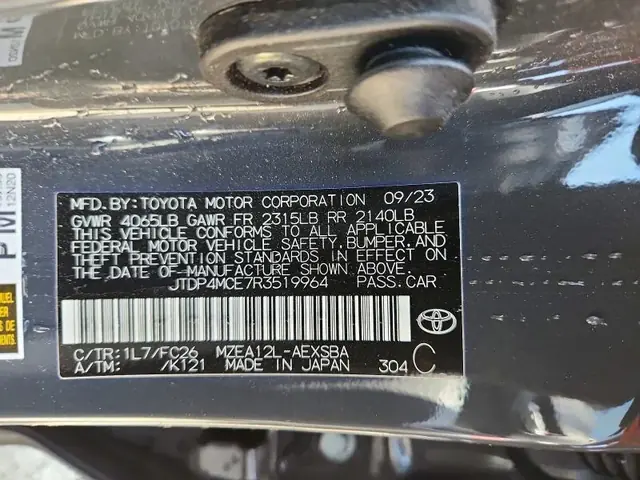 TOYOTA COROLLA 2024 photo 13