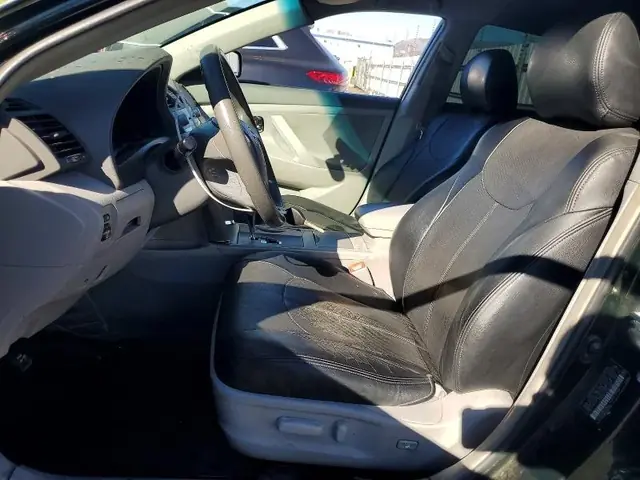 TOYOTA CAMRY 2011 photo 7