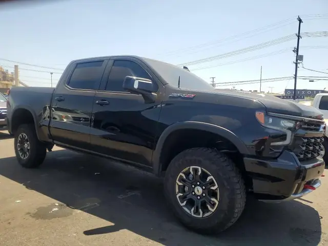 CHEVROLET SILVERADO 2025 photo 4