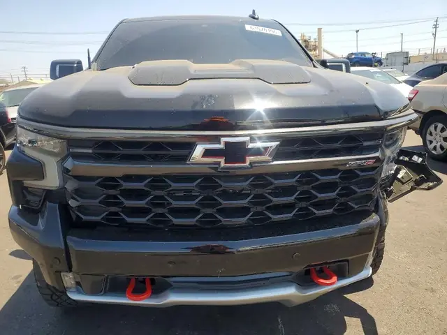 CHEVROLET SILVERADO 2025 photo 5