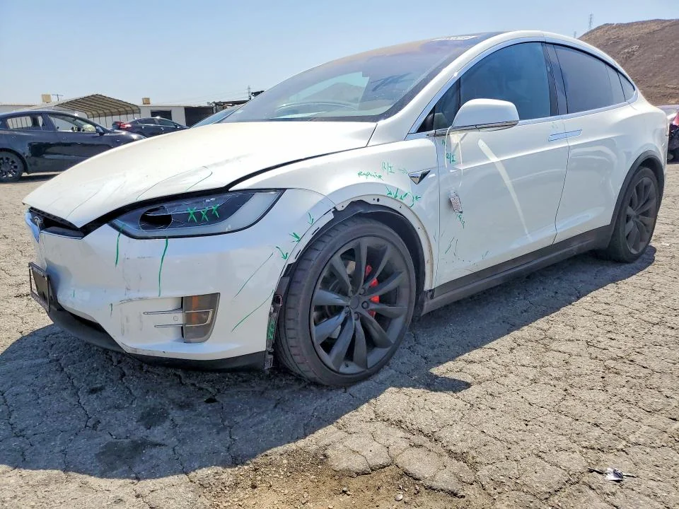 TESLA MODEL X 2018 — FRONT END
