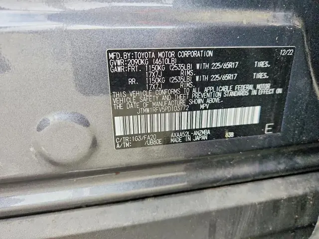 TOYOTA RAV4 2023 photo 14