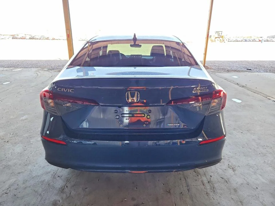 HONDA CIVIC 2025 photo 6