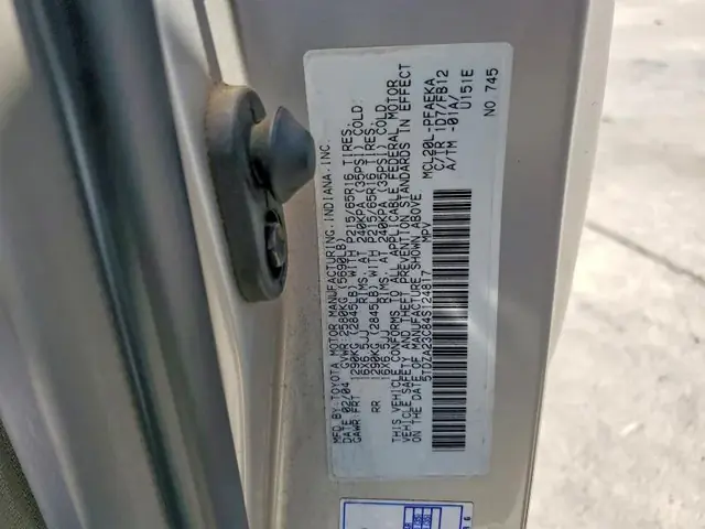 TOYOTA SIENNA 2004 photo 14