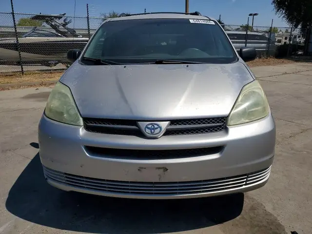 TOYOTA SIENNA 2004 photo 5